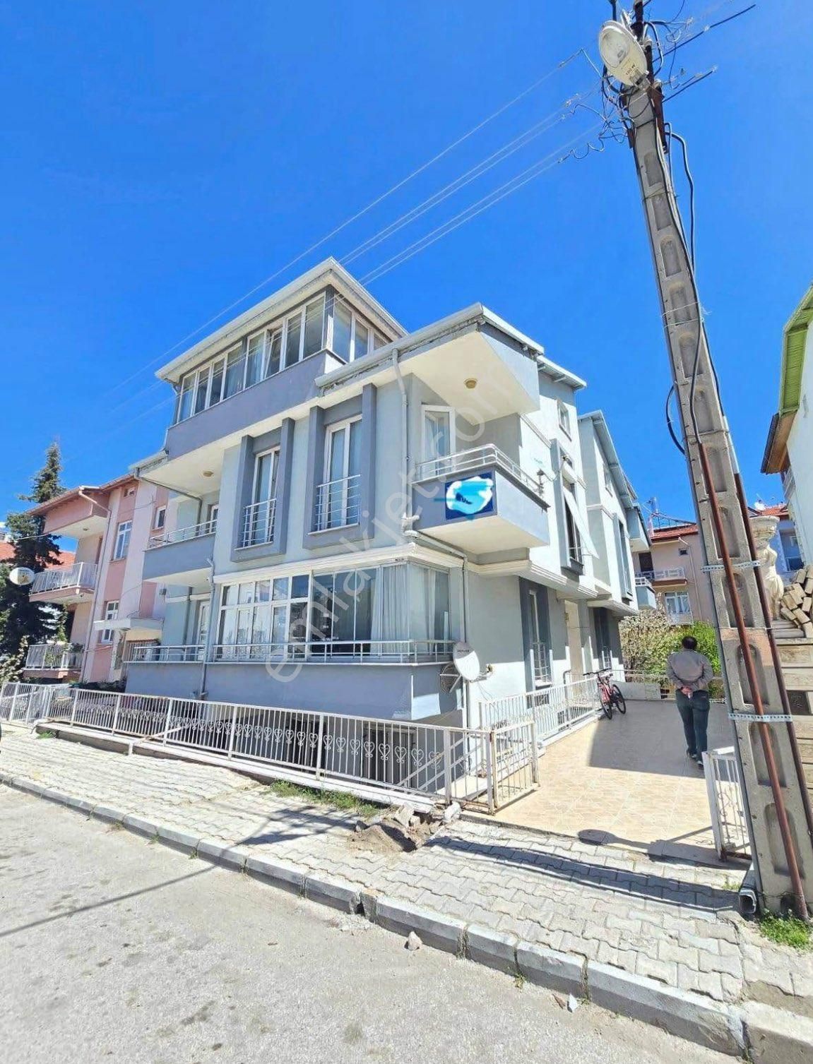 Isparta Bahçeli Evler Mahallesinde Satılık 2+1 Apart