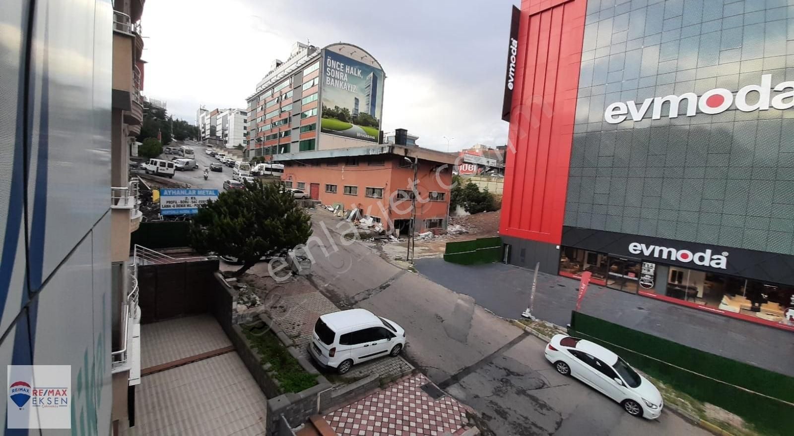 Maltepe E5 Te Satılık Plaza Katı İşyeri 220 M2 - Görsel 3