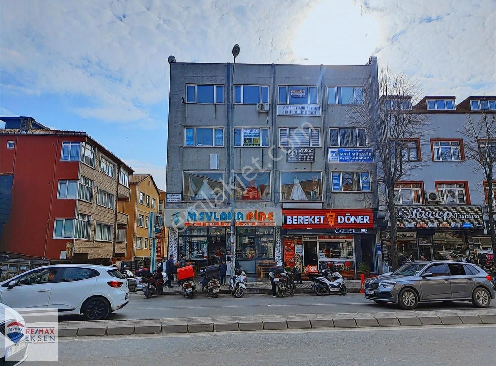 Ümraniye Tepeüstü Mah Alemdağ Cad. Kiralık 150 M² Ofis
