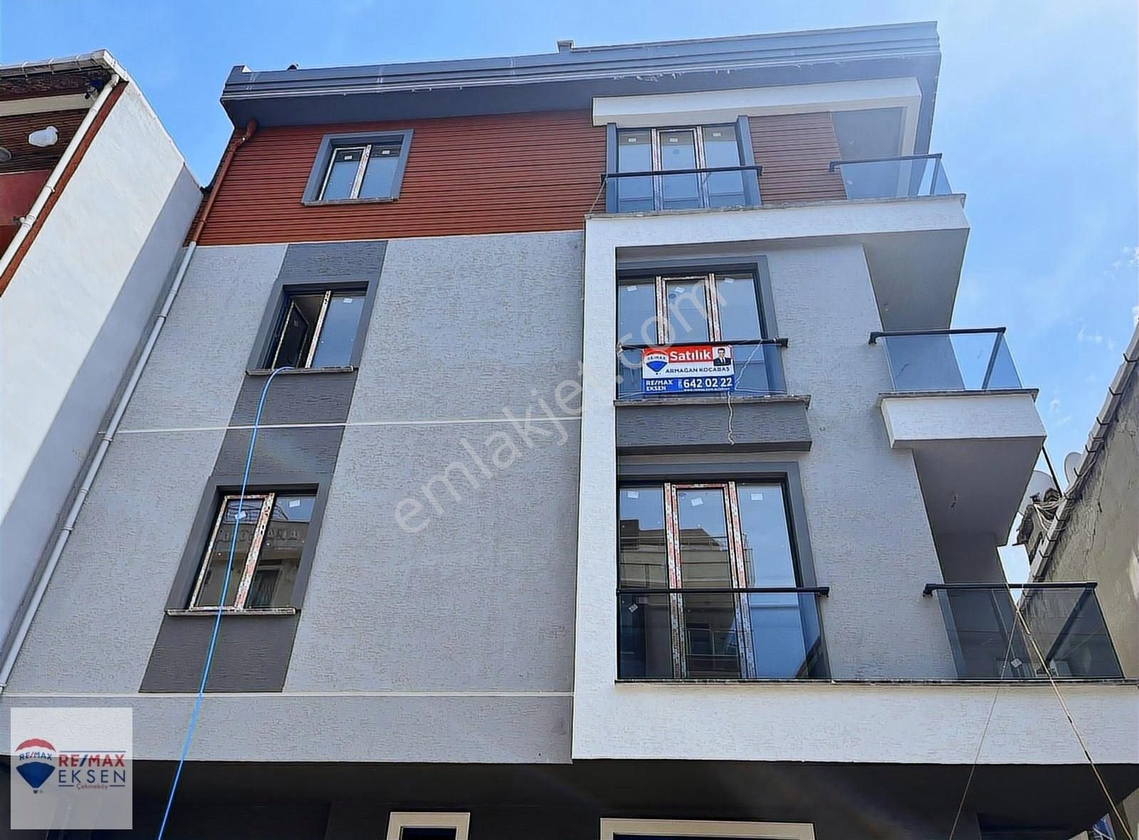 Sarıgazi Mahallesi'nde Sıfır Yerden Isıtmalı 3+1 Lüks Daire