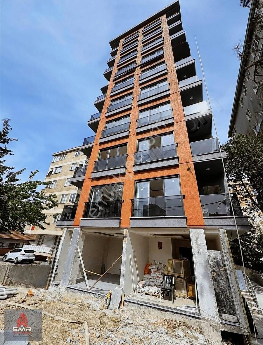 Tek Yetkili İçerenköy Merkezde Harika Konumda Sıfır 3+1 Daire