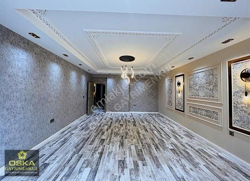 Oskadan Akpiyar Mahallesinde Ultra Lüks 4+1 Satılık Daire