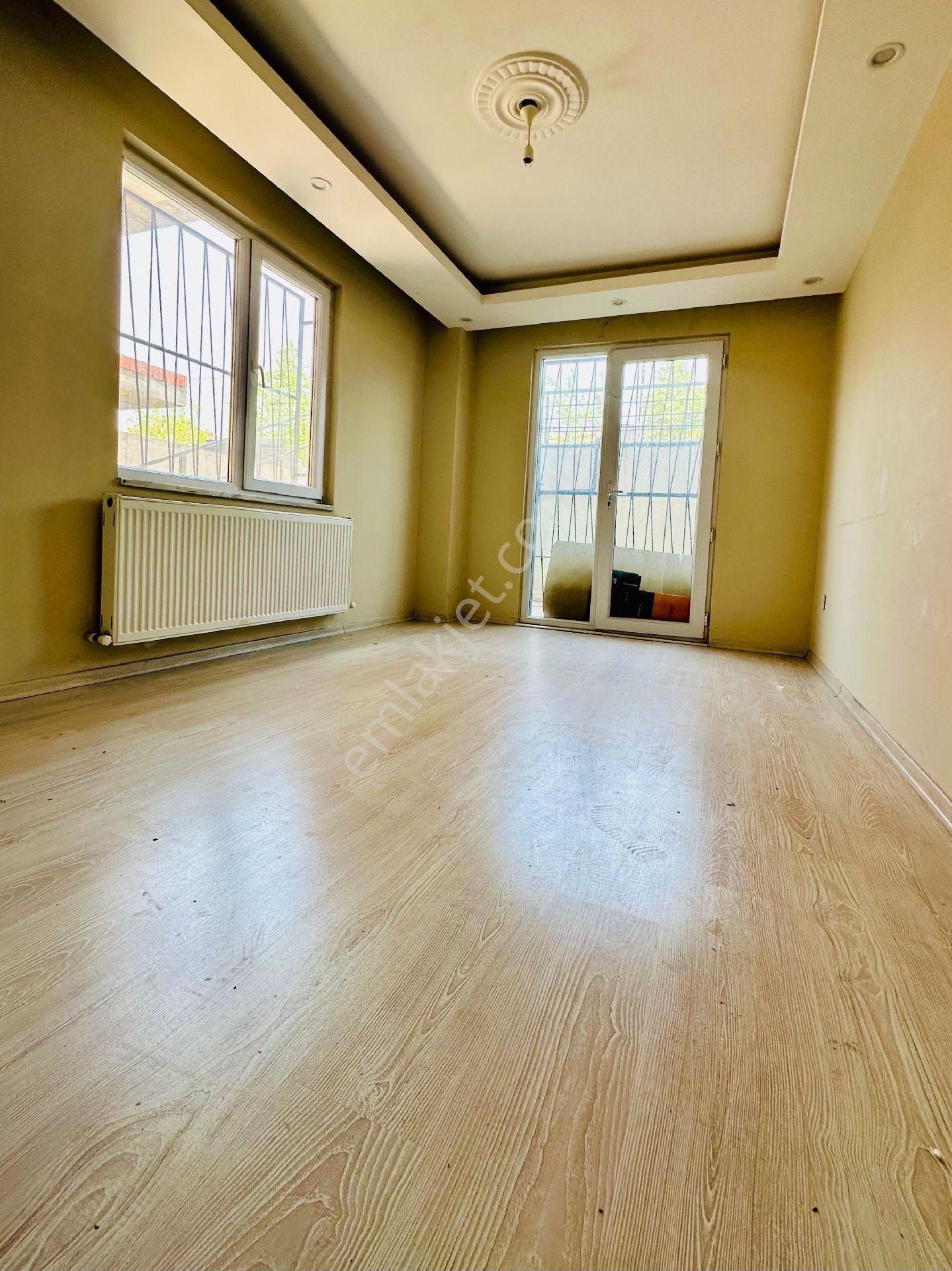 Kavaklı Yaşam Vadisi'nde Kiralık Bahçe Çıkışlı Bahçe Kat 1+1