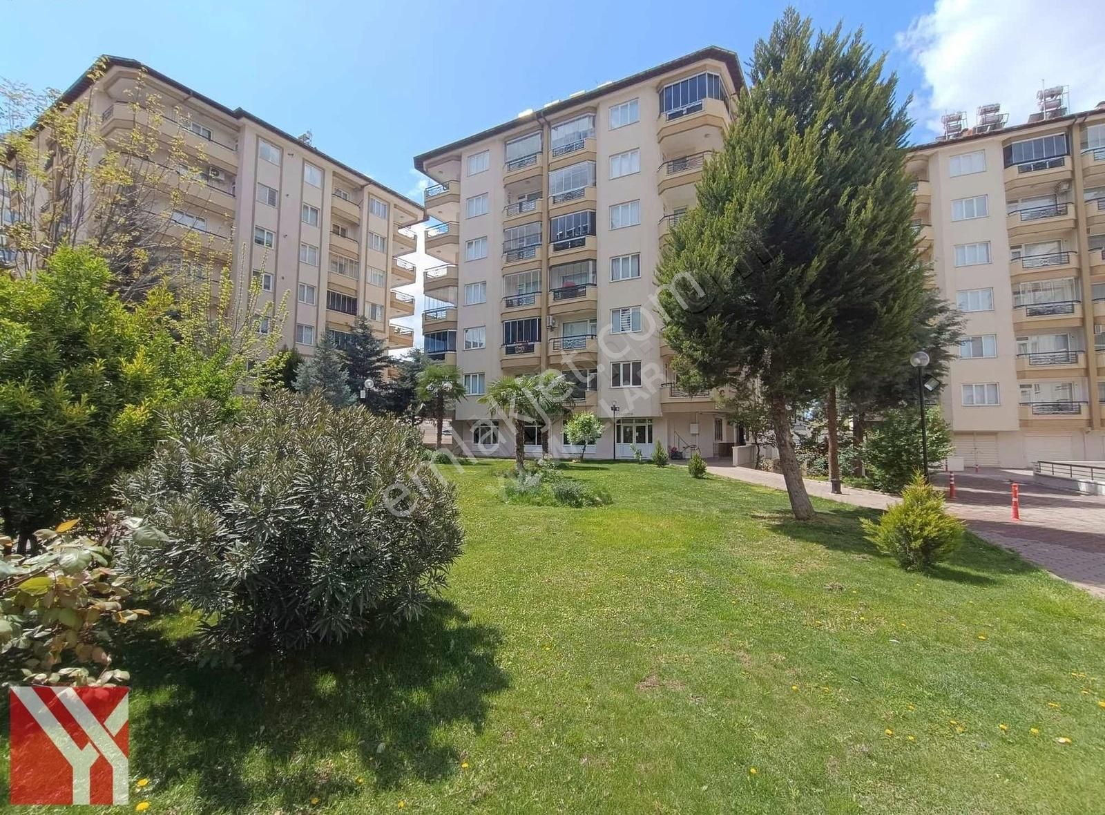 Ana Bulvar Üzeri Tramvaya Sıfır Konumda Site İçerisi 3+1 Daire