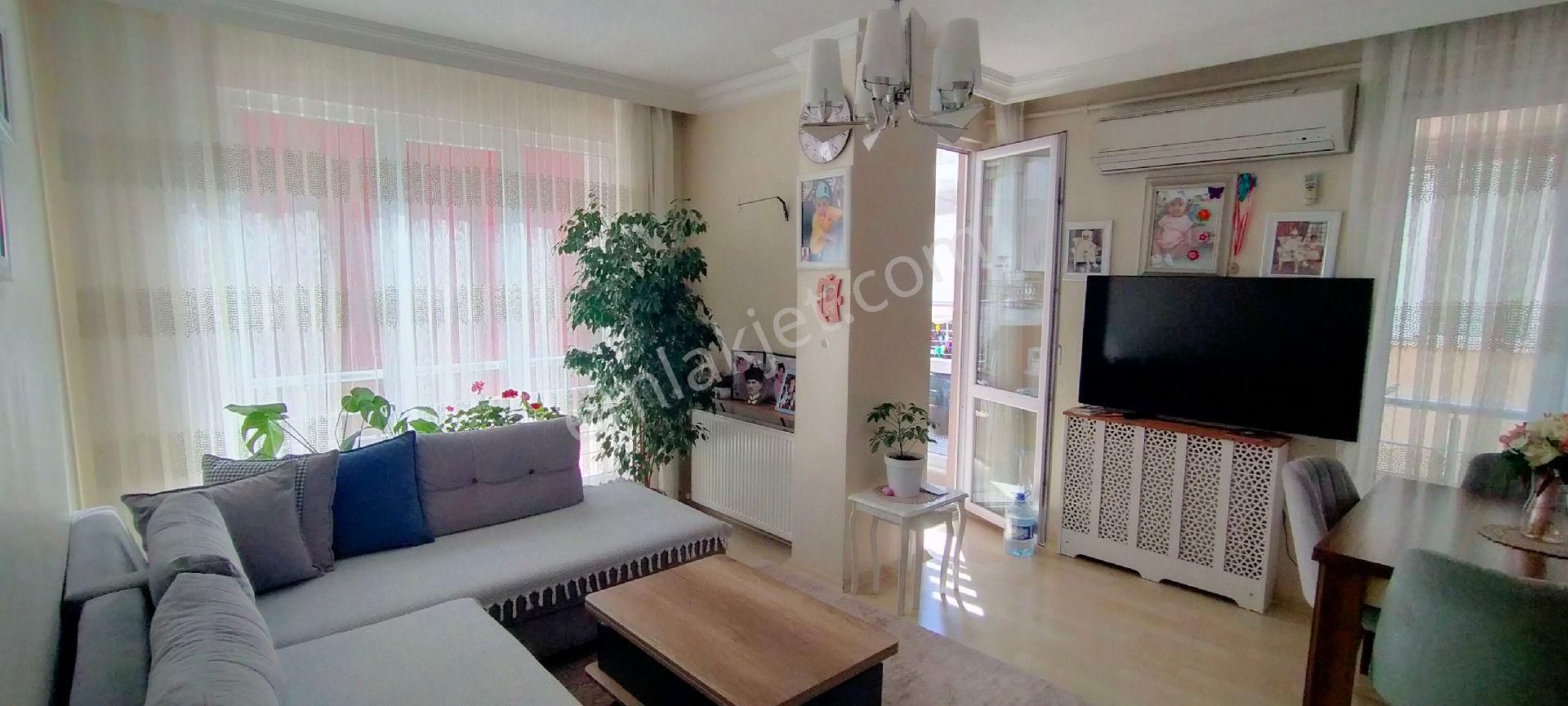 Sancaktepe Satılık 2+1 1.kat 80m² Amerikan Mutfak Asansörlü İskanlı Merkezi Konumda