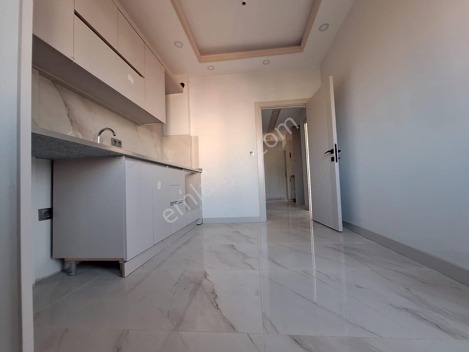 Tramvay Yakını Sıfır Asansörlü Ayrı Mutfaklı 1.kat - Görsel 22