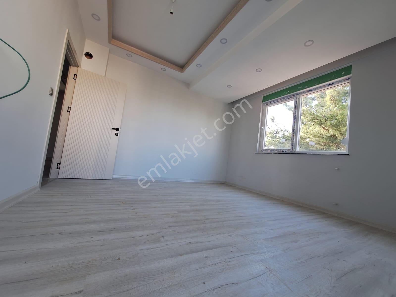 Tramvay Yakını Sıfır Asansörlü Ayrı Mutfaklı 1.kat - Görsel 14