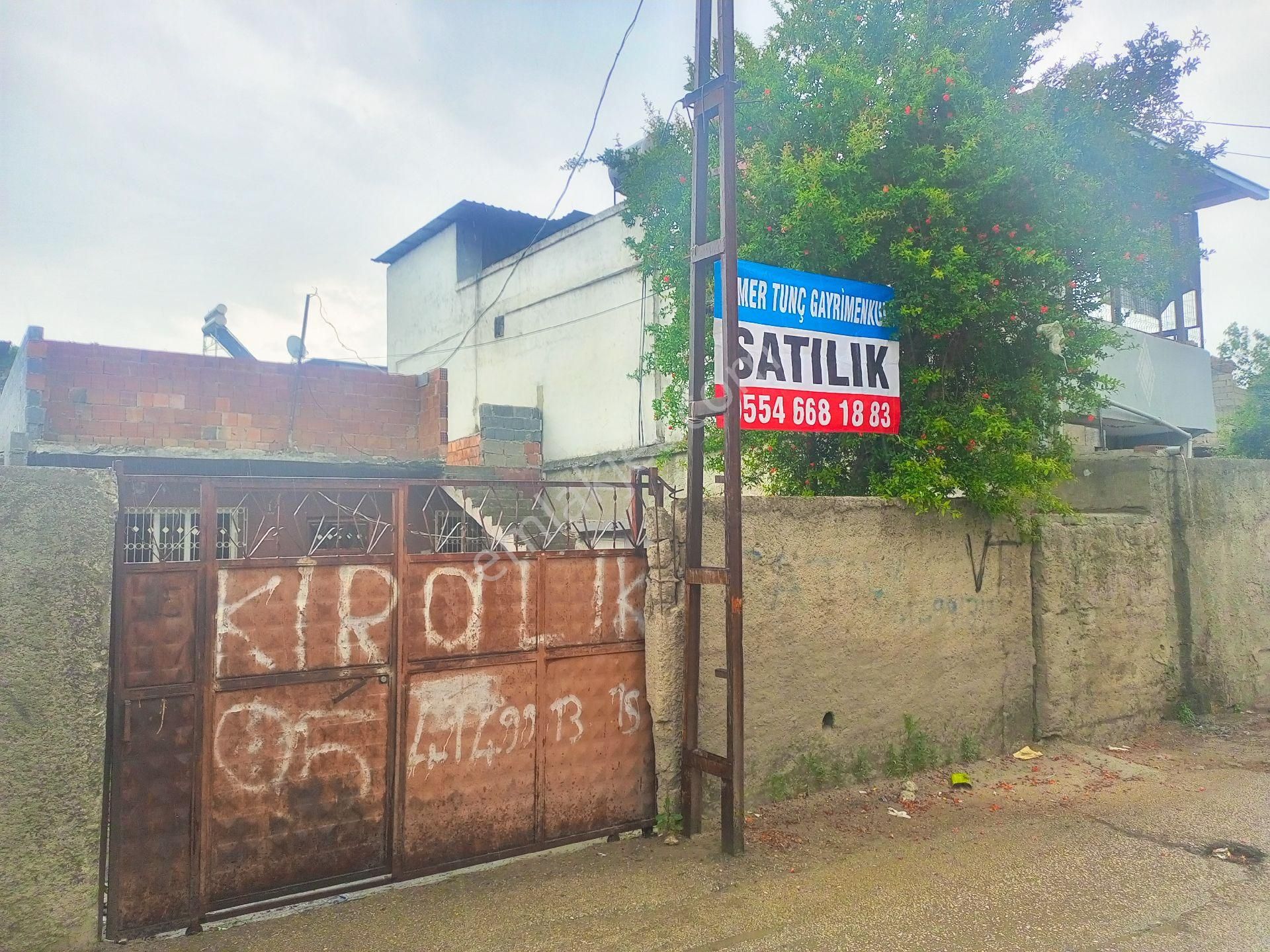 Yüreğir'de Tek Katlı Satılık Müstakil Ev