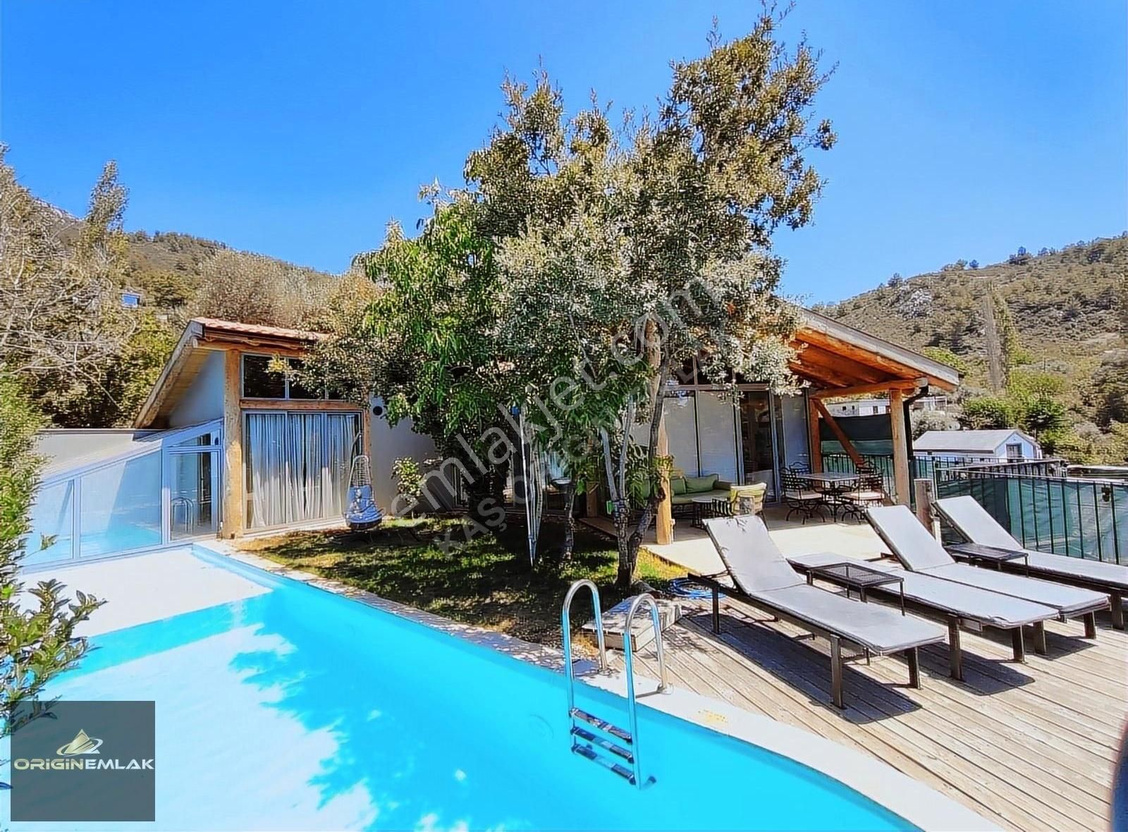Kalkan Lapaz'da Kiralık Havuzlu Villa