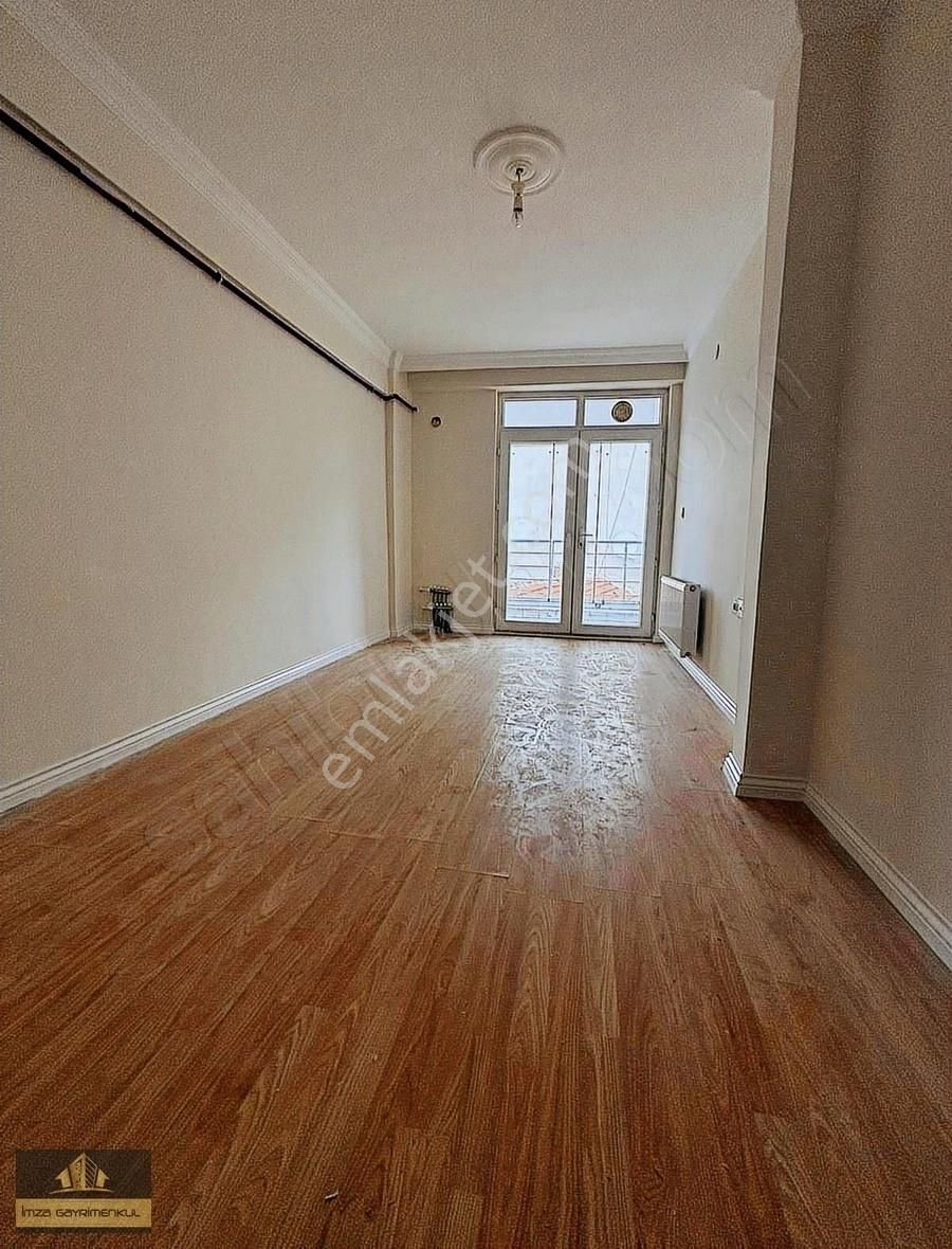 İmza'dan Sütlücede Satılık Çift Balkonlu 2+0 Satılık Daire