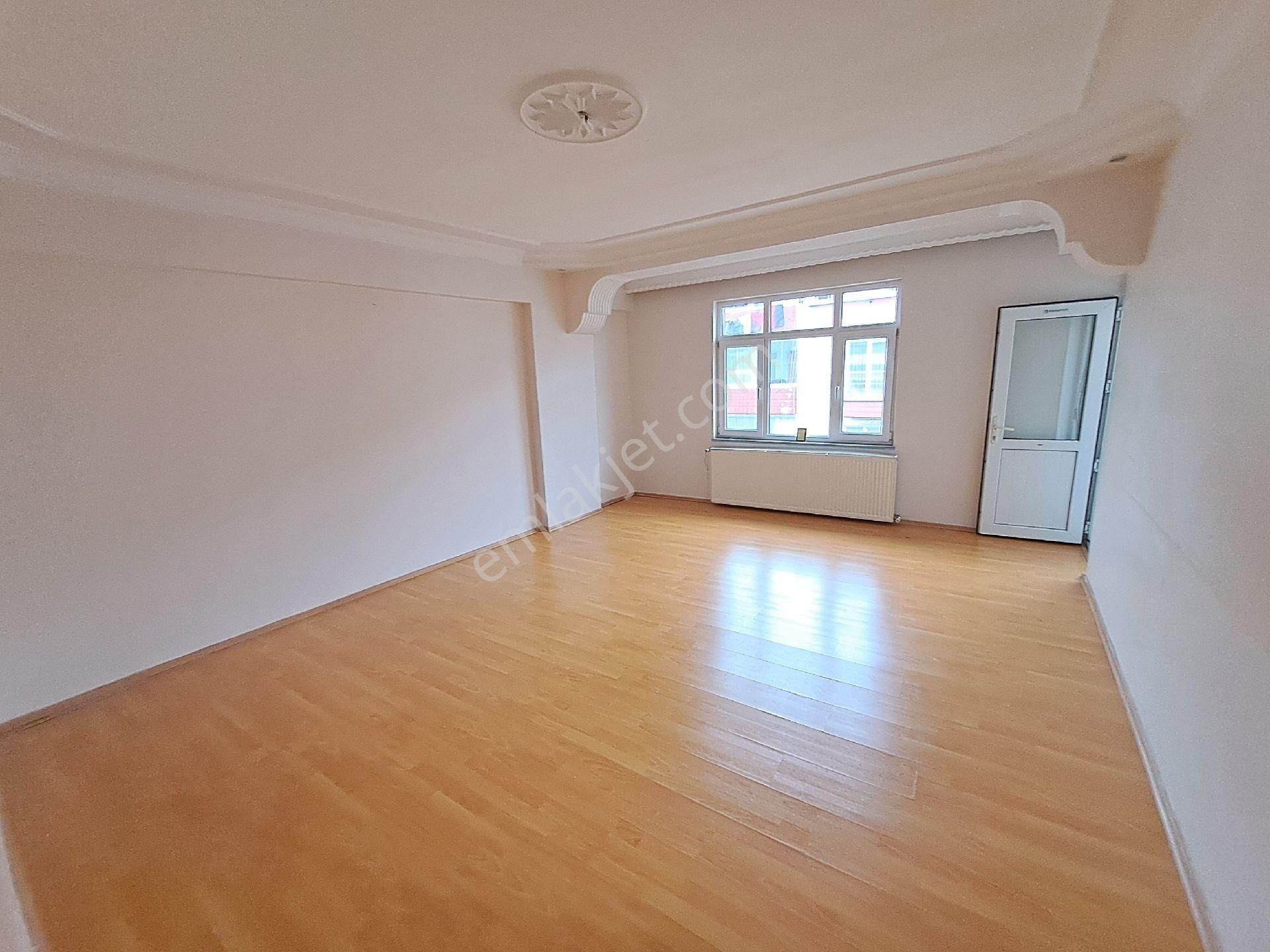 Sultan Gazı Esentepe Mah De Satılık Lüks Dubleks Daire 230 M2. 4+2