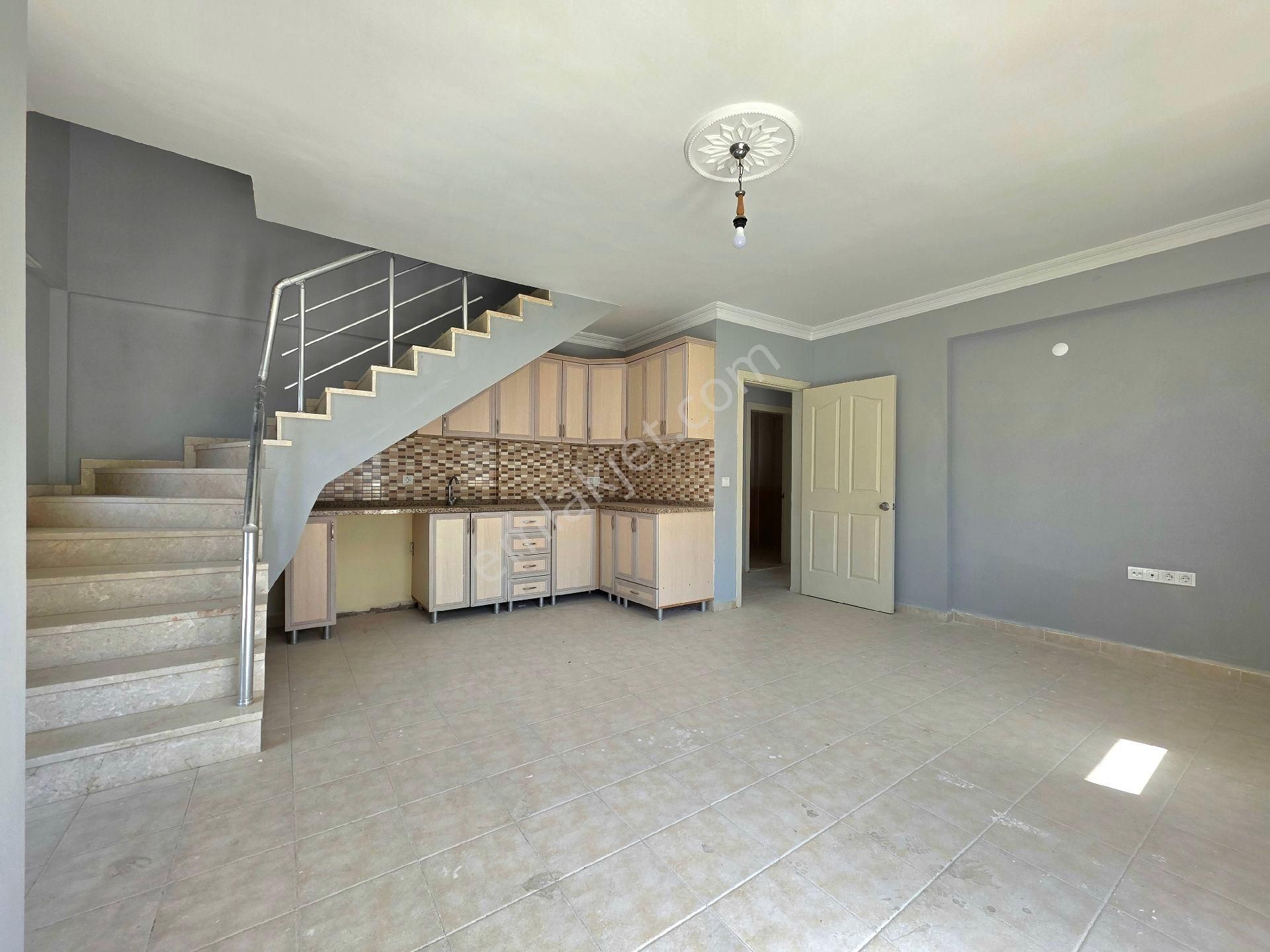 Fethiye Taşyaka'da Satılık 3+1 140m2 Doğa Manzaralıdublex Daire