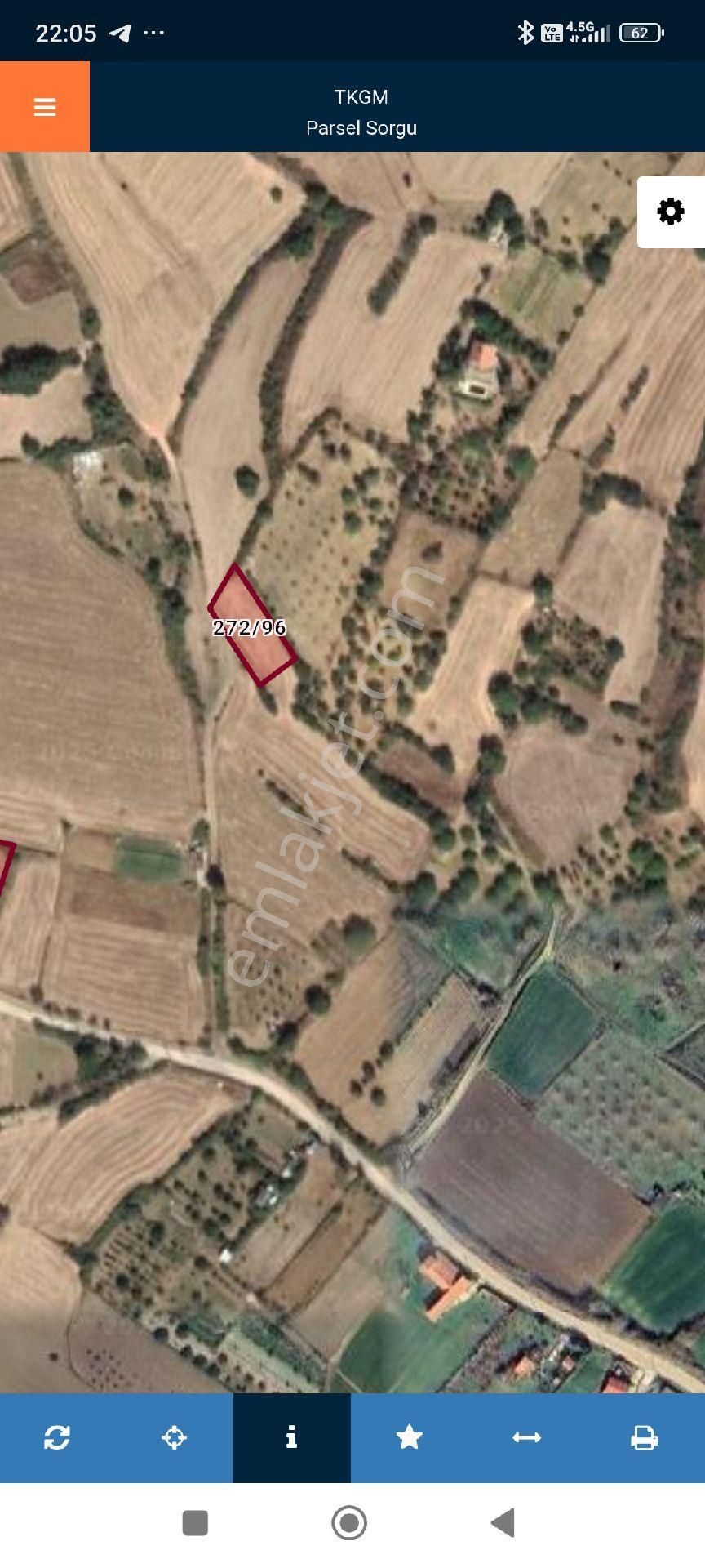 Kavaklıtepe Yolunda 1200 M2 Bağ Tapu