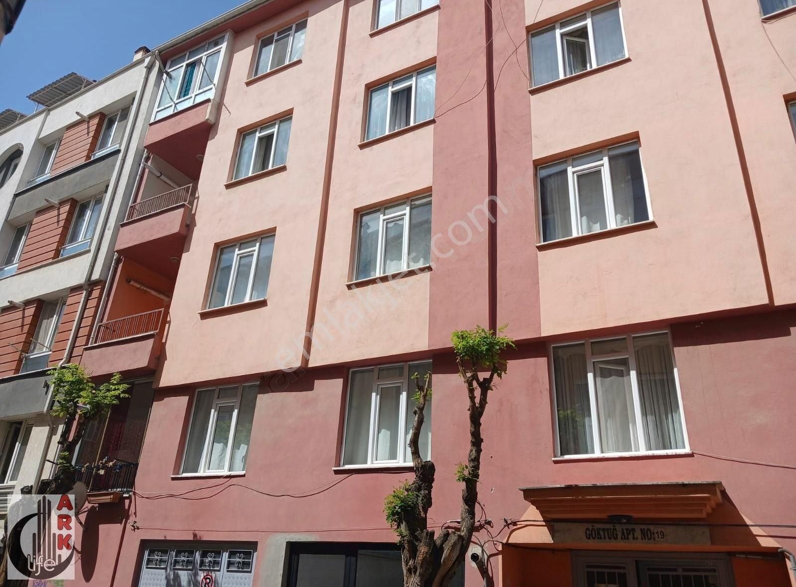 Ark Life'dan Yenibağlar Mah.ünv.caddesi Yakını Fırsat 2+1 Daire