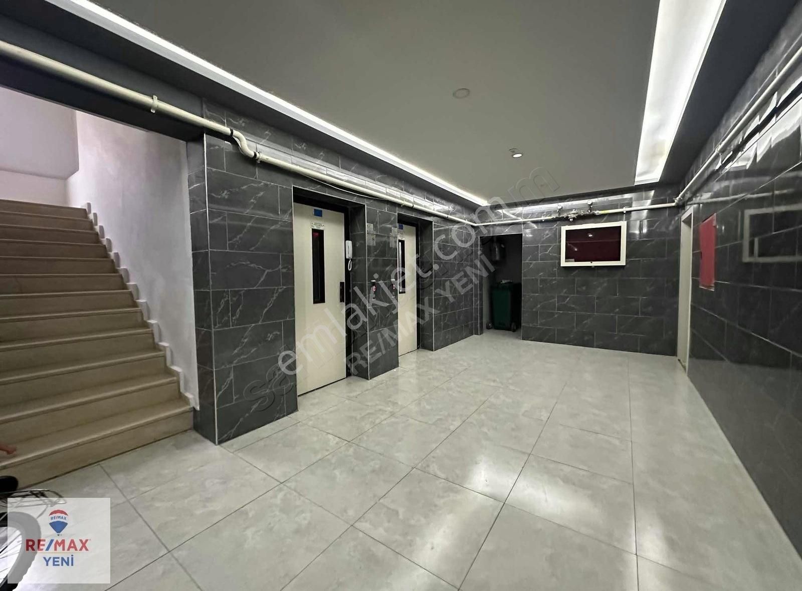 Re/max Yeni'den Tekerek Mahallesinde Bakımlı 3+1