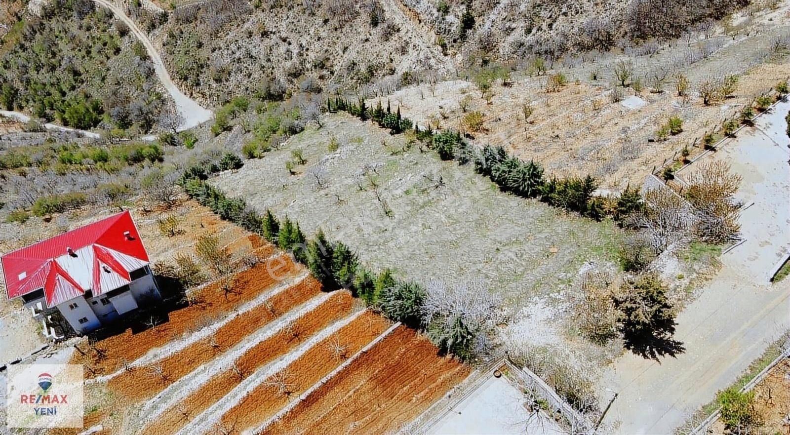 Remax Yeni'den Şehrin Zirvesinde Maraş Manzaralı Satılık Arsa