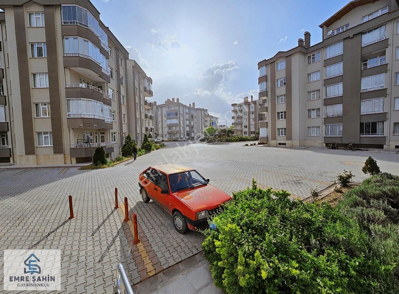 Akköprü Sitesi 3+1 Boş Satılık Daire