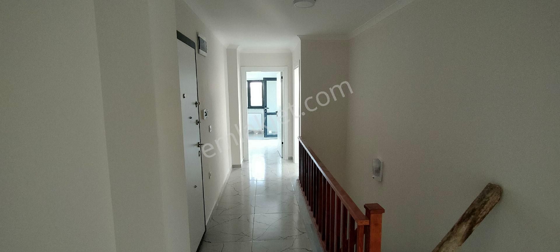 Sancaktepe Satılık 5+2 210m² Üstdubleks Yüksek Tavan Çift Mutfak Çift Banyo Sıfır Daire Asansörlü - Görsel 21