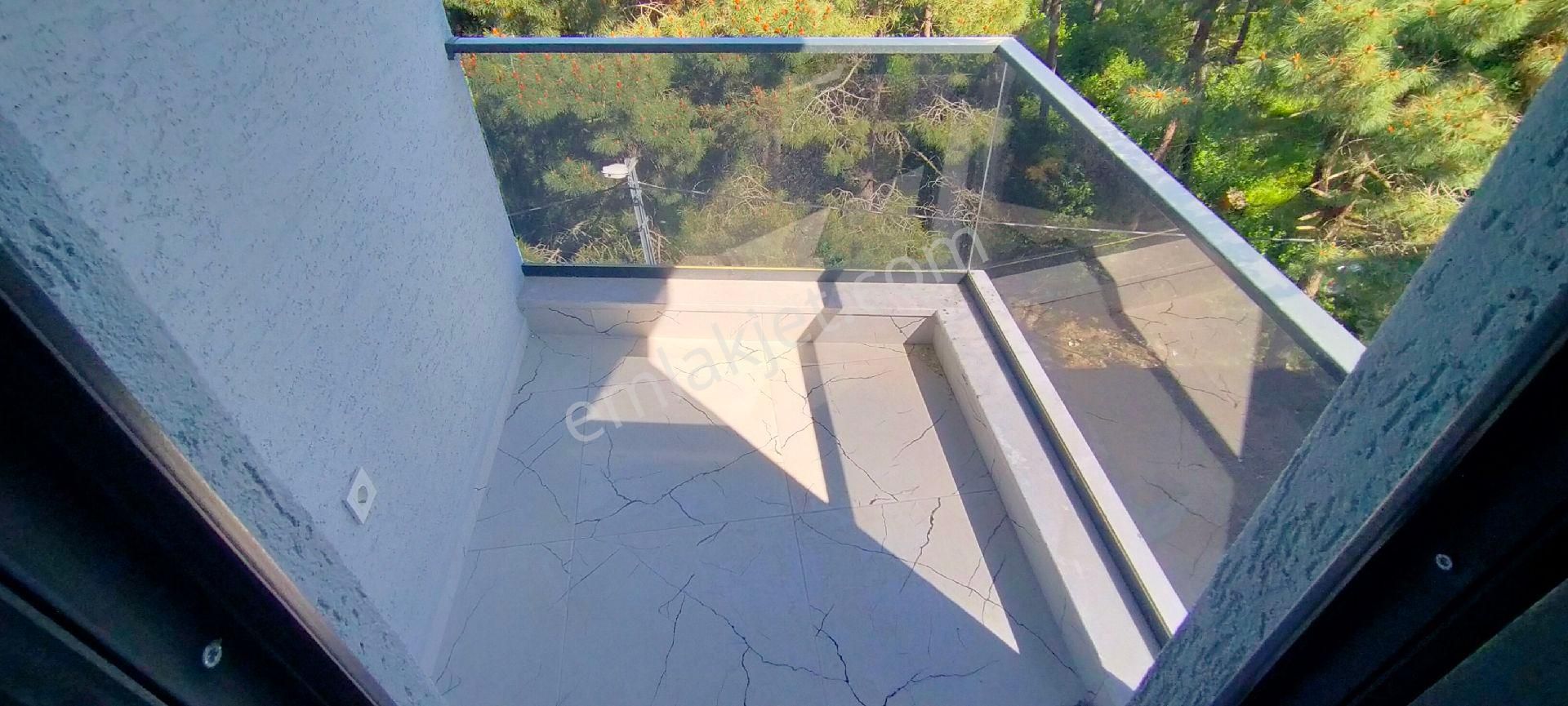 Sancaktepe Satılık 5+2 210m² Üstdubleks Yüksek Tavan Çift Mutfak Çift Banyo Sıfır Daire Asansörlü - Görsel 18