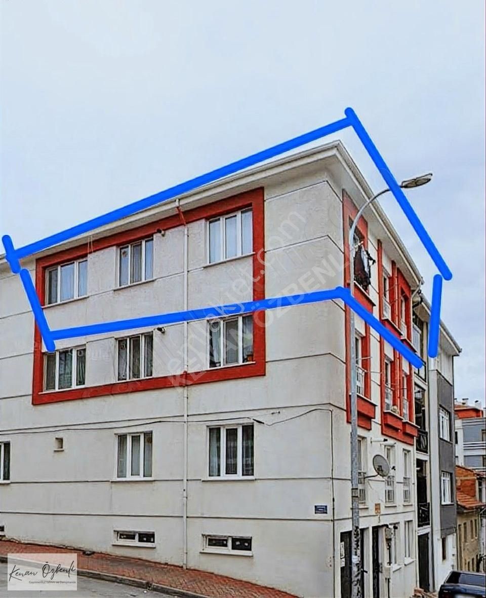 Halk Caddesi Üzeri Satılık 3+1 Daire
