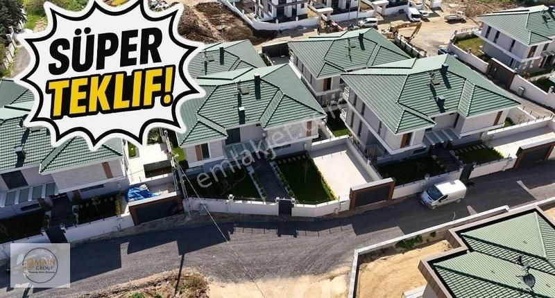 Büyükçekmece Kumburgazda 7+2 Müstakil Havuzlu Sıfır Villa!