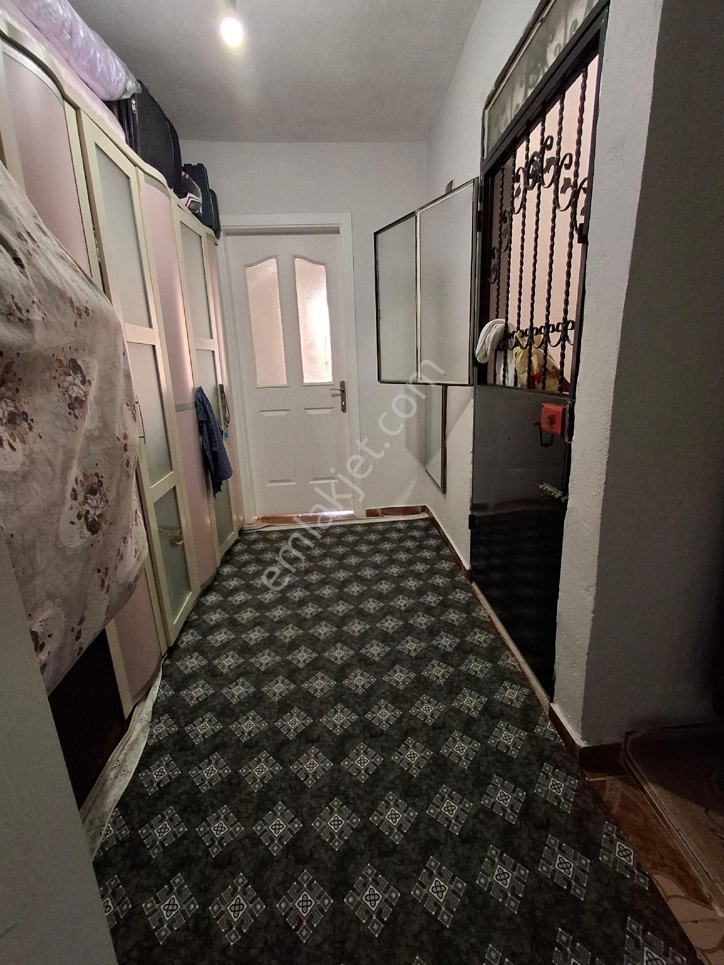 Satılık 2 Katlı Müstakil Ev - Görsel 3