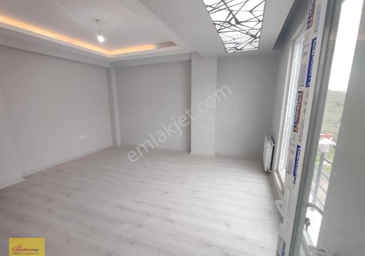 Edremit Tuzcumurat Mahallesi Bölgenin En Sağlam Zemini Satılık Sıfır 4+1 Dubleks