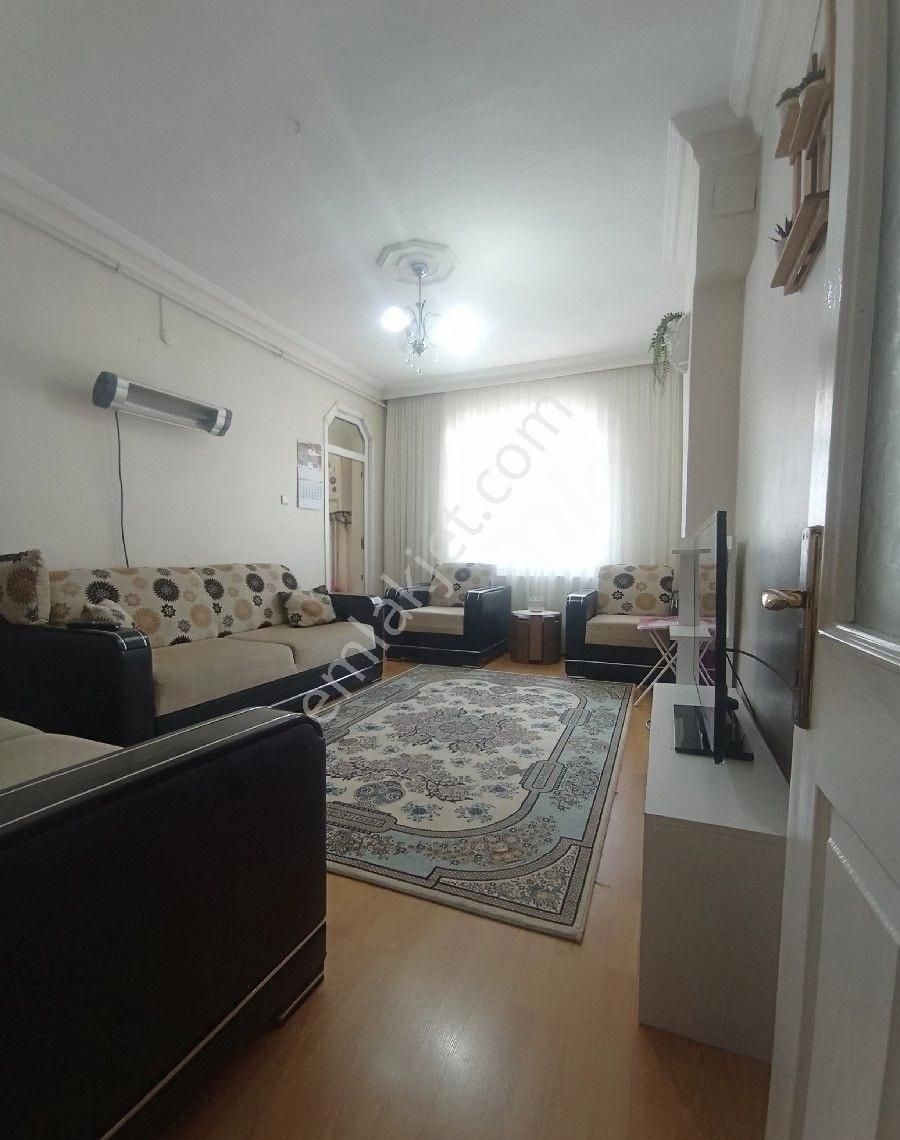 Bagcılar Yüzyıl 42 Evler Mevki Az Katlı Yüksek Hisseli