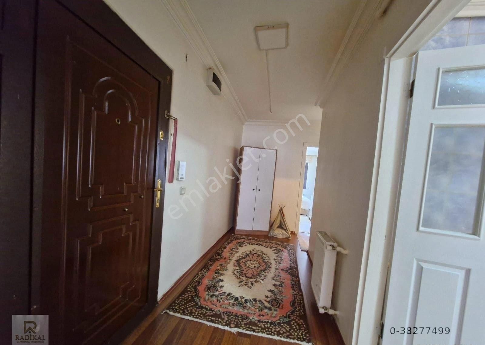 Birlik Mahallesi 396. Sokak Üzerinde 2+1 Satılık Fırsat Kupon Daire ............