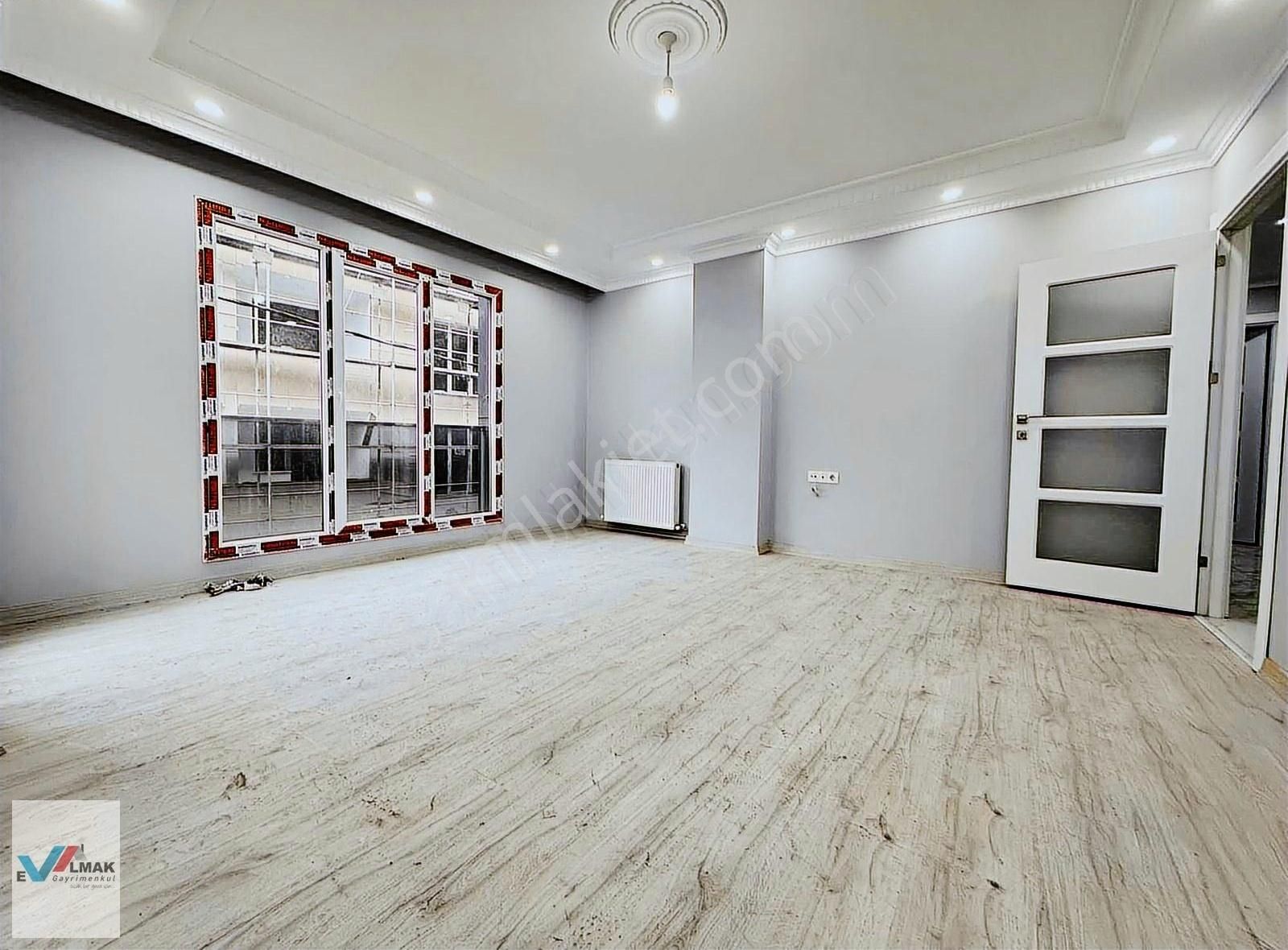 Evalmak'ta Halkalı Meydan'a Yakın 2+1(95m2) Asansörlü Otoparklı
