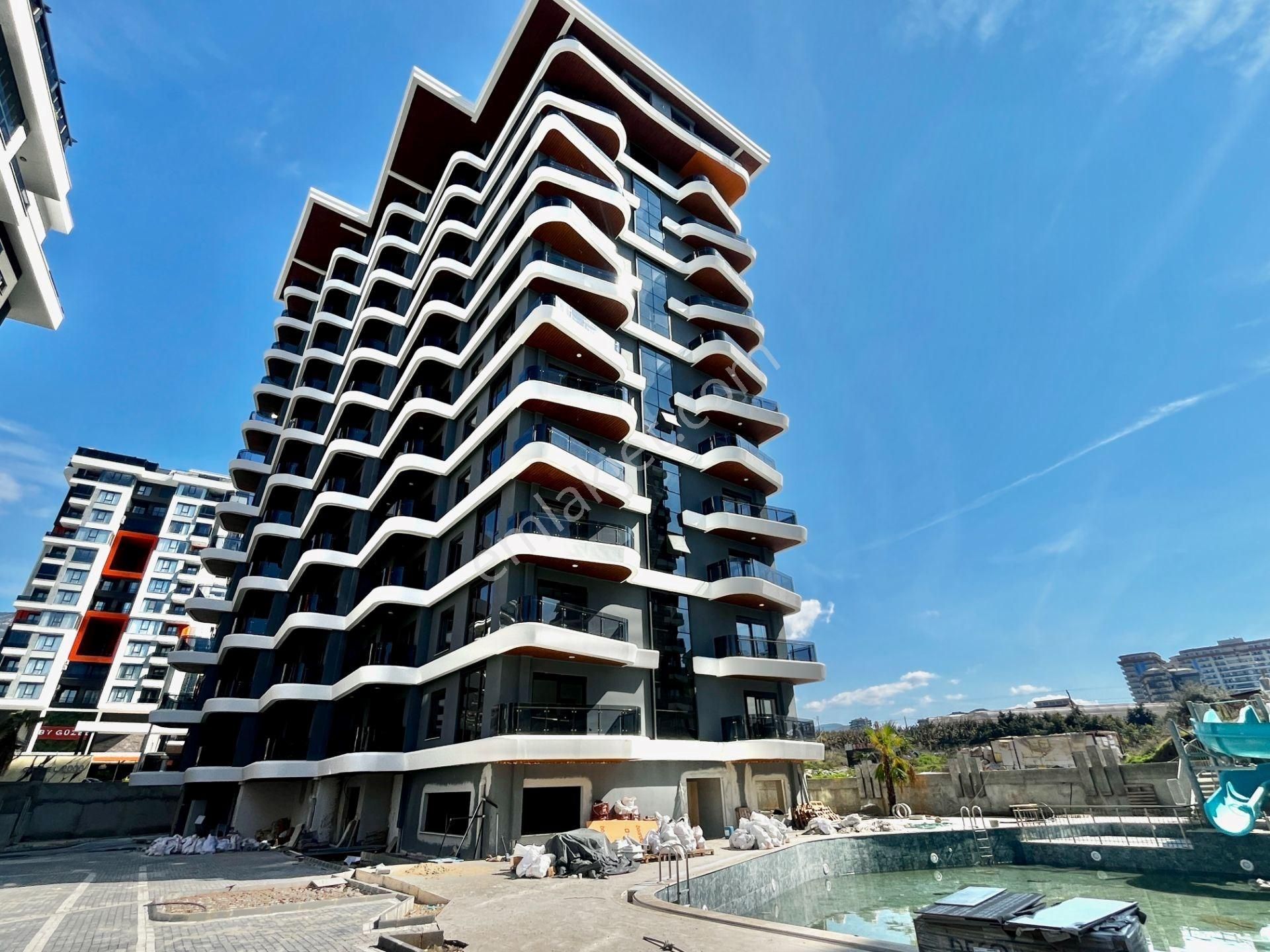 Alanya Mahmutlar 2+1 Dubleks Eşyasız Deniz Manzaralı Daire