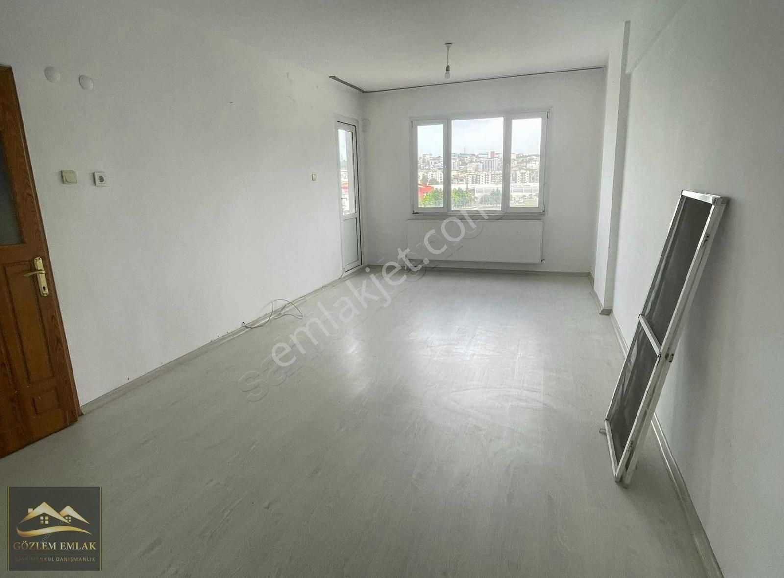 Aliağa Tüpraş Kavşağında 3+1 Ara Kat Kiralık Daire