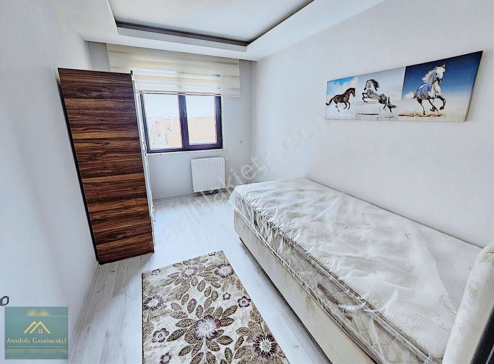 Anadolu Gayrimenkul'den Cumhuriyet Mahallesi Satılık 2+1 Daire