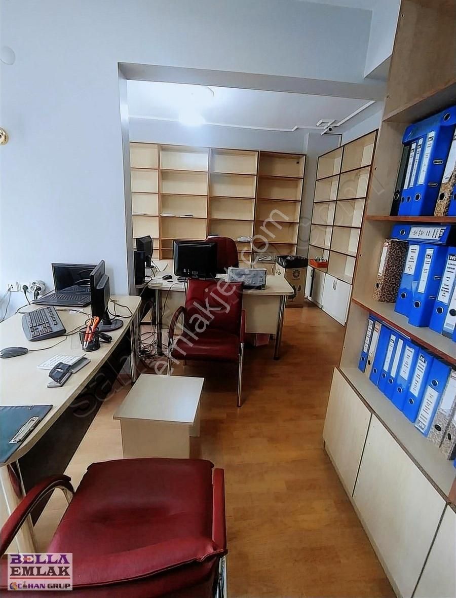 Sahabiye Ordu Evi Arkasında Kiralık Büro