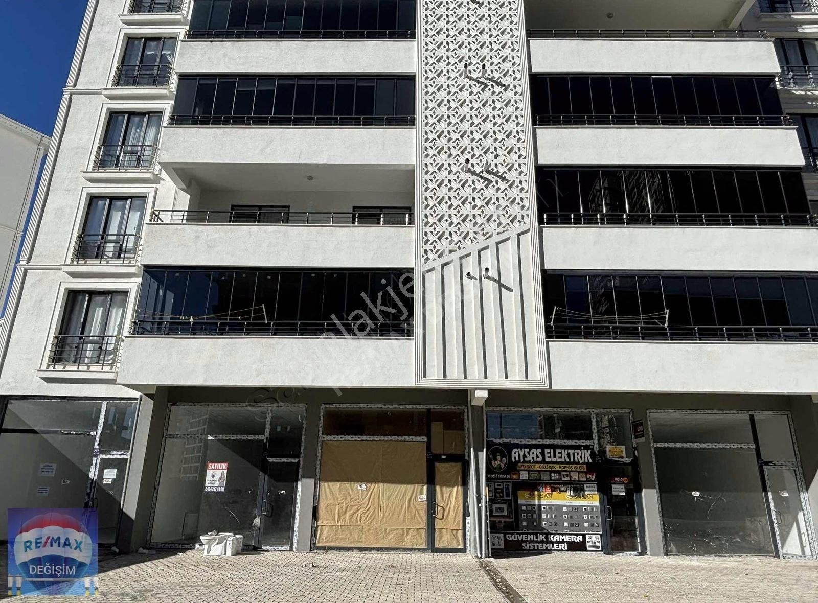 Re/max Değişim'den Çaydaçıra Da Satılık 65 M2 Dükkan