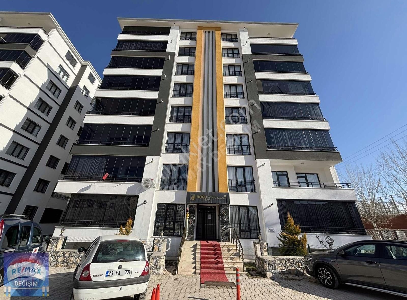 Re/max Değişim'den Sürsürü'de Satılık 1 Yaşında Arakat 3+1 Daire