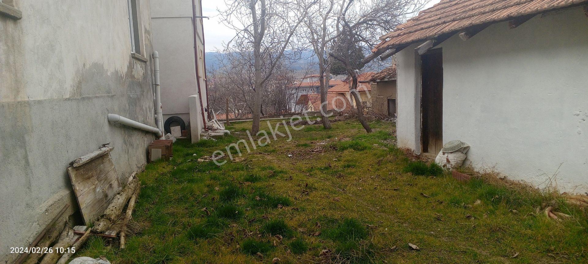 2 Katlı Kalorifer Li Yeni Mustakil Ev Ön Arka Bahceli 600m Kare - Görsel 11