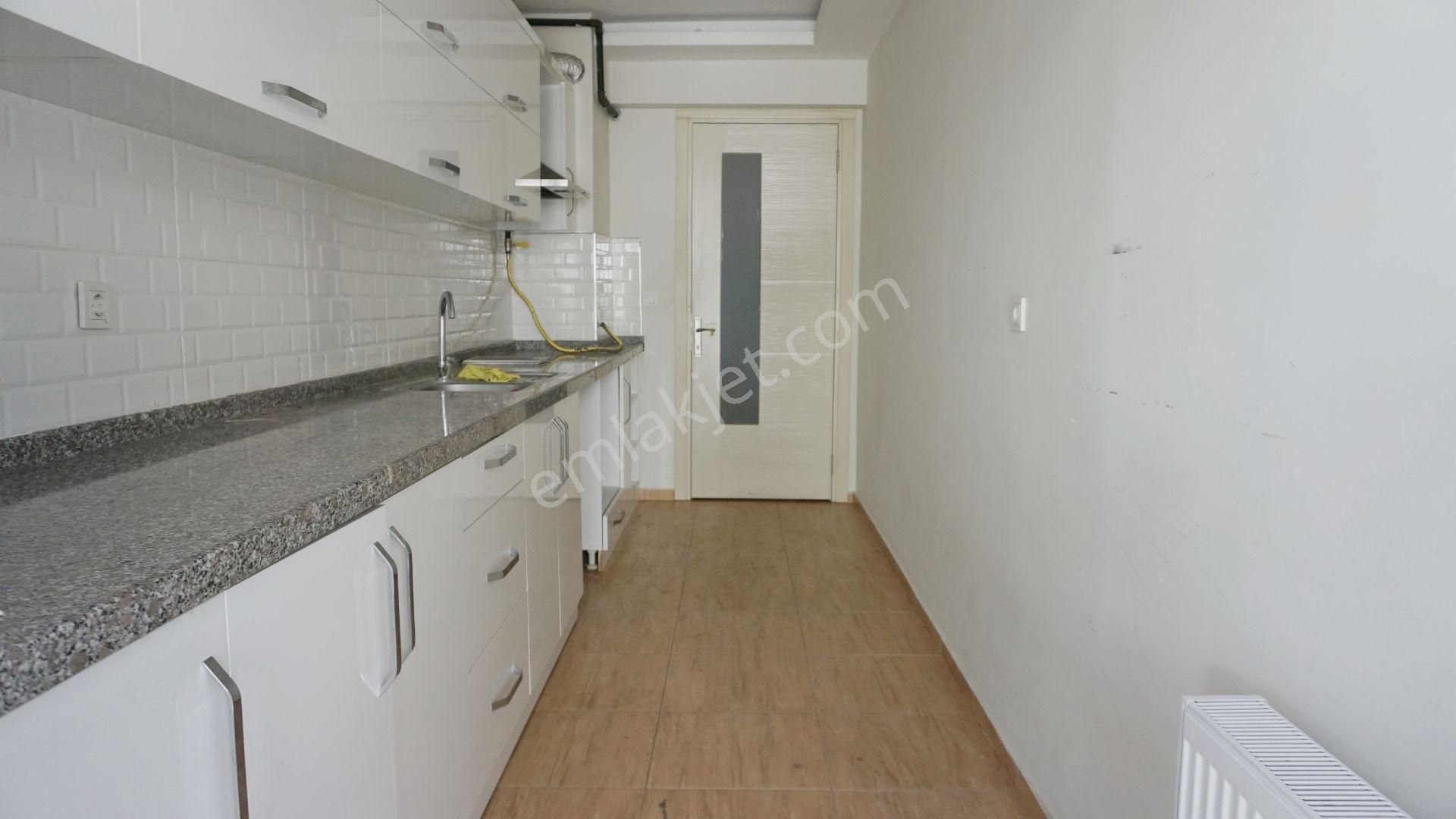 Maltepede Satılık3+1 Doğalgaz Kombili+asansörlü Çiğli Serkan Dan - Görsel 3