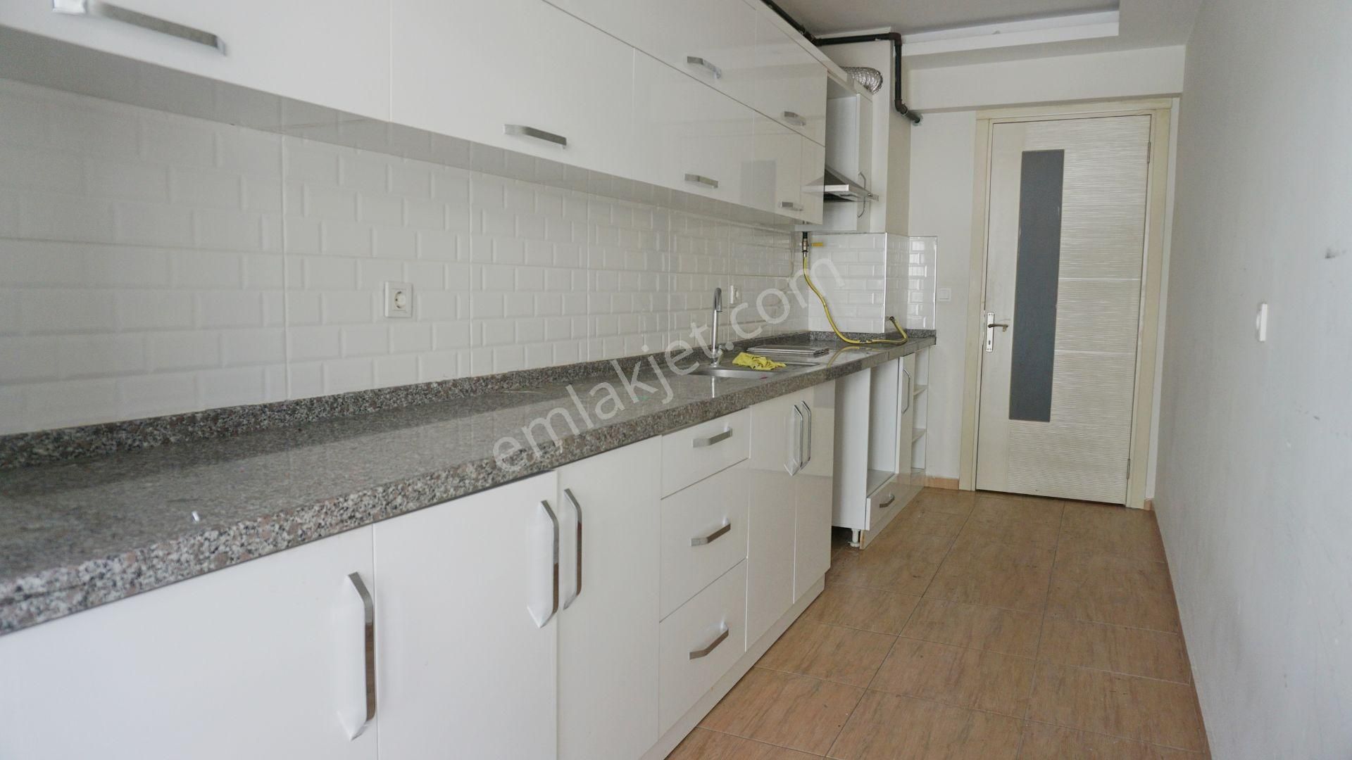 Maltepede Satılık3+1 Doğalgaz Kombili+asansörlü Çiğli Serkan Dan - Görsel 2