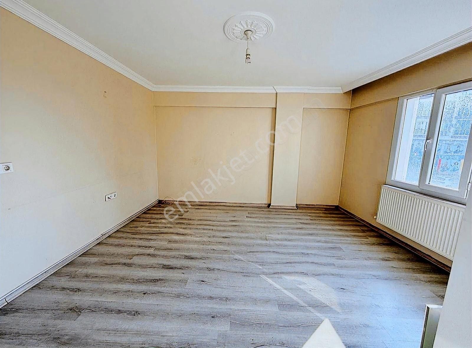 Aytaç Emla'tan Karaali'de Önü Açık Ara Kat Satılık 2+1 Daire