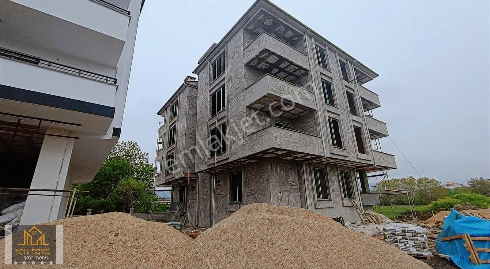 Tekkeköy Yeni Kapalı Yüzme Havuzu Karşısında Geniş 1+1 Daire