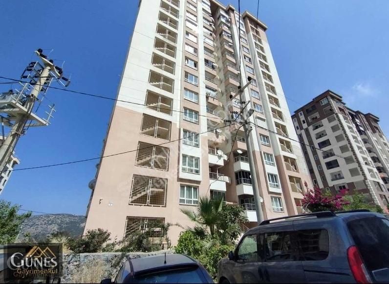 Güneş Emlak'tan Kuşadası Uydu Kent Sitesi 2+1 Satılık Daire