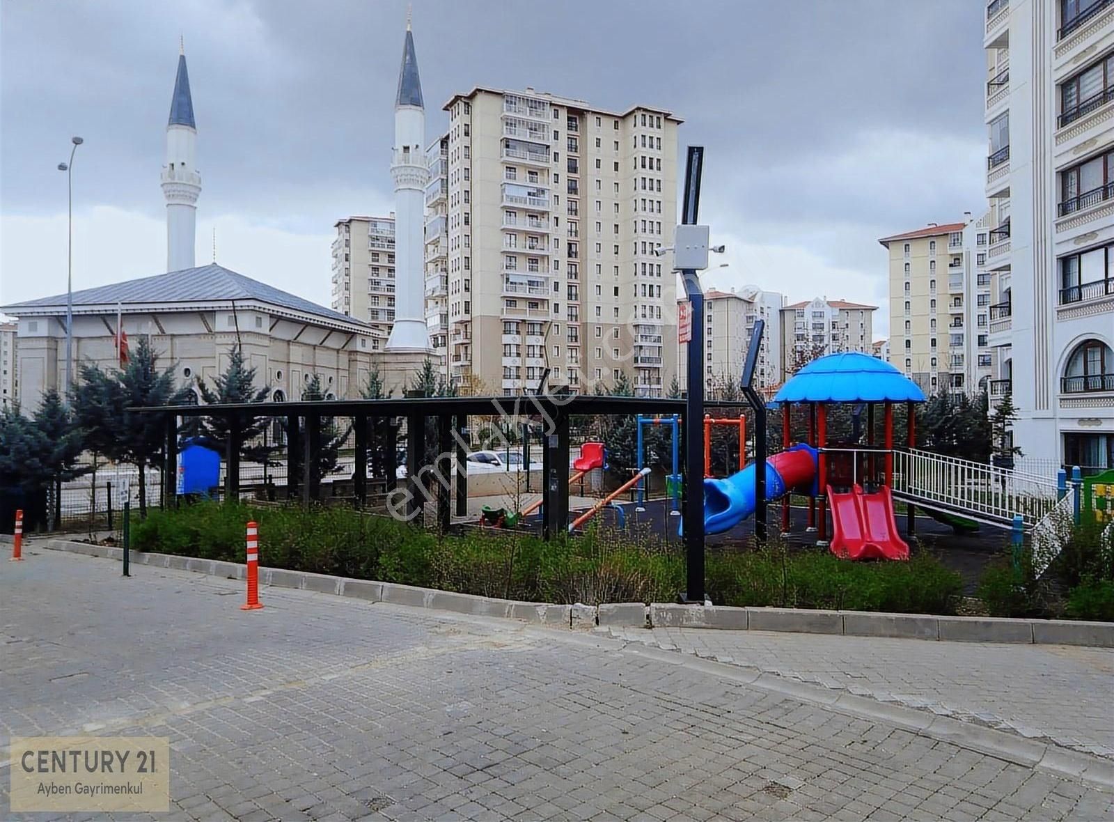 Kuzeykent Finansman Koru Evleri Ön Cephe 2.kat 3 +1 Daire
