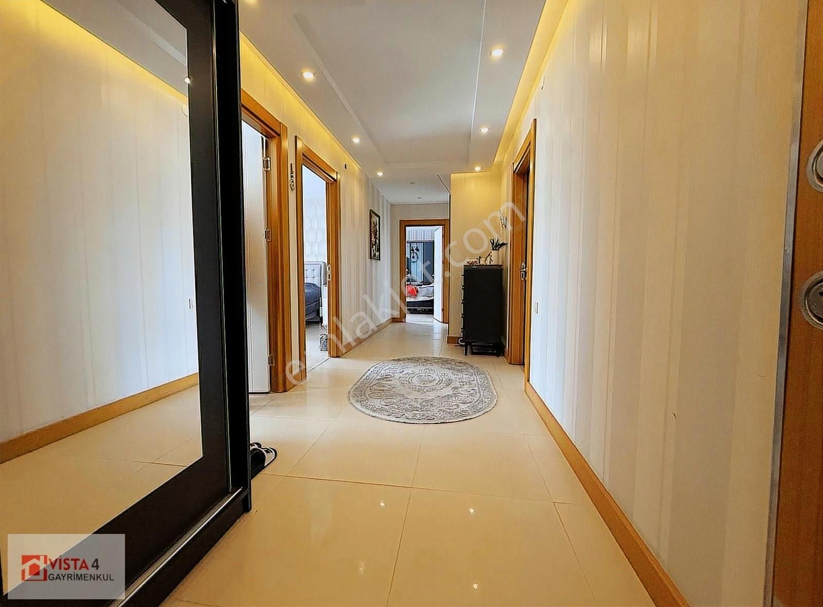 Beykent Merkez 2+1 Büyük M2 Deniz Manzaralı Satılık Daire
