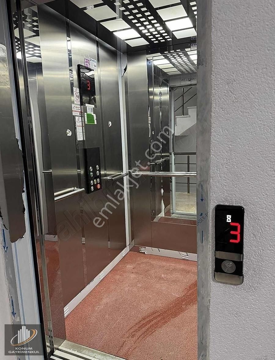 Konum Emlaktan Bağlarbaşı Mh. Asansörlü 3+1 Kullanışlı Dubleks - Görsel 30