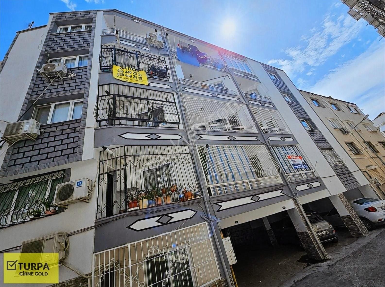 Üçyol Metro Yakını Tadilatlı,bahçeli,d.gazlı Satılık 3+1 Daire