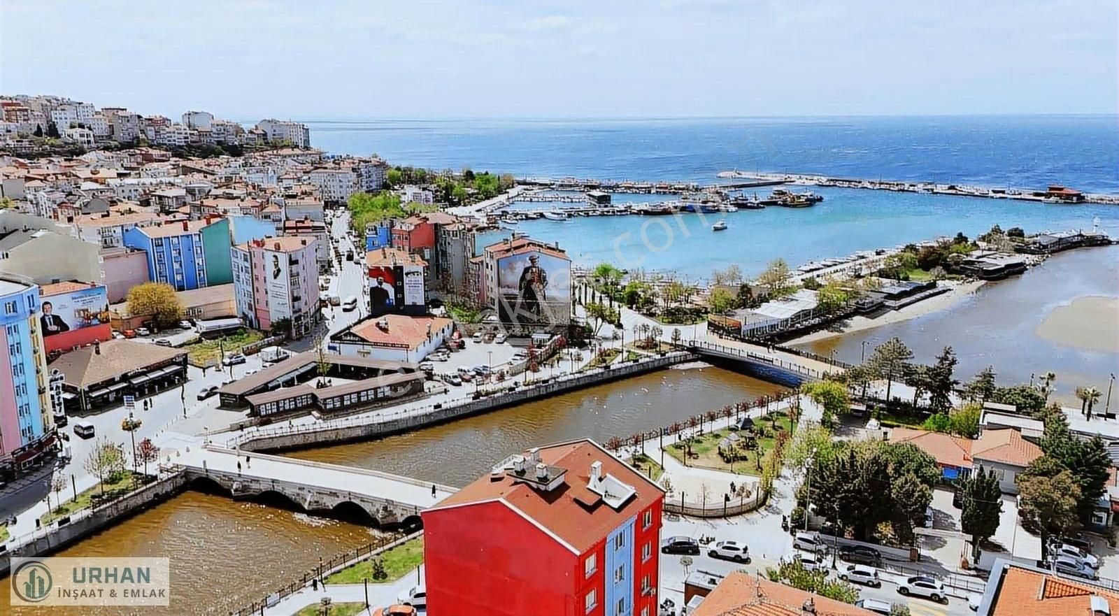 Silivri Sahilinde Deniz Manzaralı Satılık 4+1 Dubleks Daire