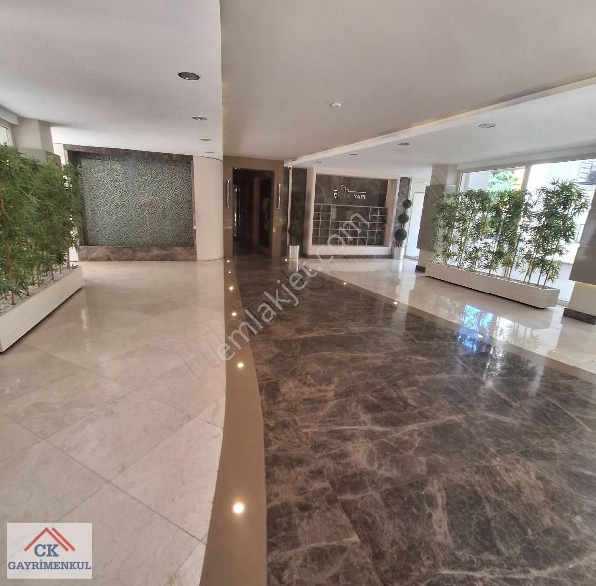 Ck'dan 2+1 70 M2 Net Kombili Balkonlu