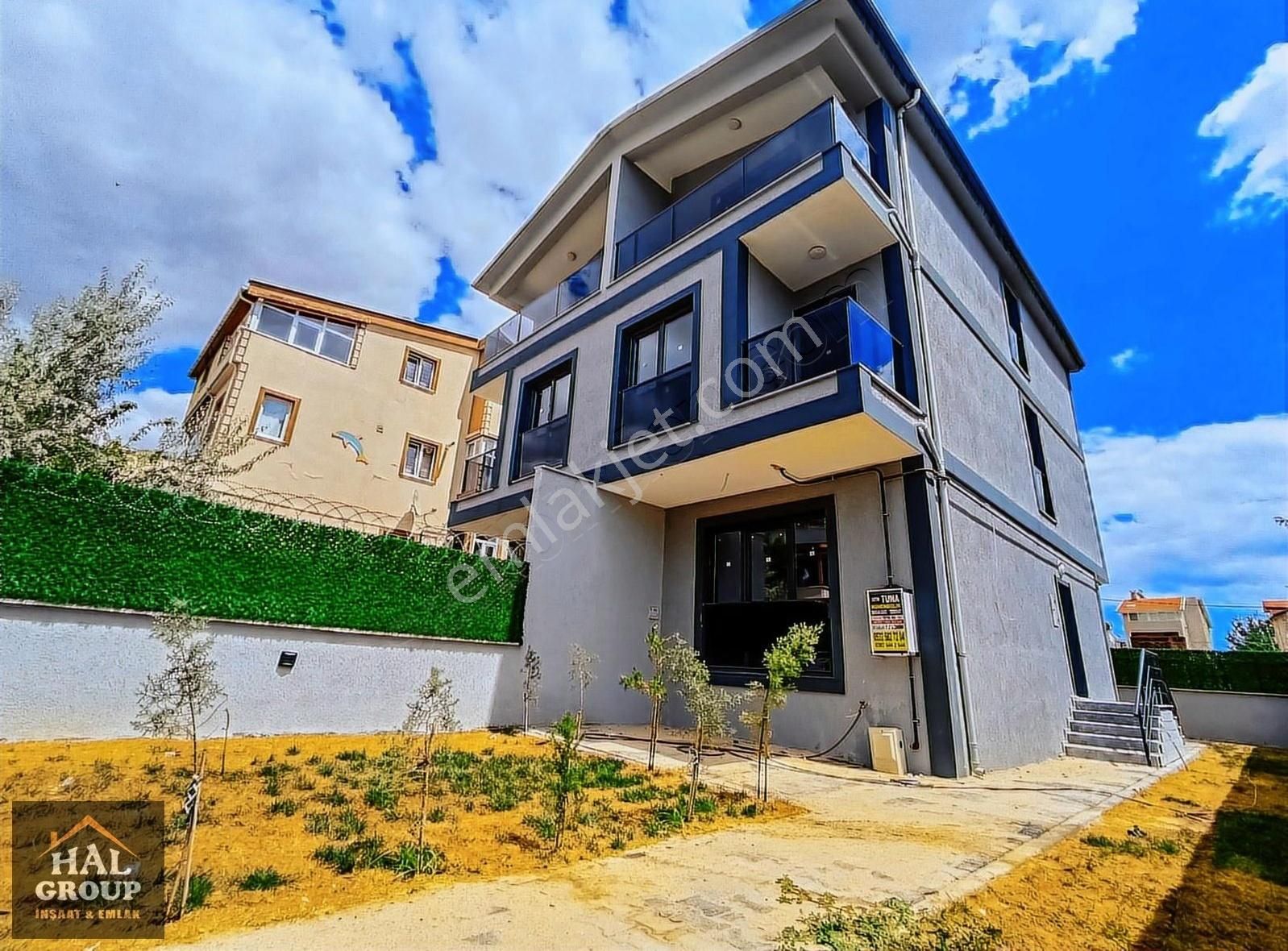 ▄▀ Hal Group ▀▄ Merkezi Konum Da Herşeyi Hazır Doğalgazlı Villa