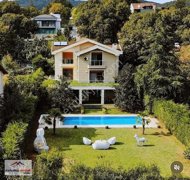 Çekmeköy Ömerlide Mustakil 1200m² Satılık Kelepir Mustakil Villa
